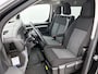 Opel Vivaro 145pk Automaat L3H1 Dubbele cabine Navigatie Camera Trekhaak Apple carplay Parkeersensoren Cruise control
