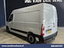 Renault Master 2.3 dCi 136pk L2H2 Euro6 Airco | Navigatie | Camera | Trekhaak | Cruisecontrol Parkeersensoren, Bijrijdersbank