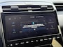 Hyundai Tucson 1.6 T-GDI 265 PHEV Premium Sky 4WD | Panoramadak | Trekhaak afneembaar | Lederen bekleding | Memory | 360 camera | Stoelverwarming&ventilatie | Stuurverwarming | Adaptieve cruise | Navigatie | LED | DAB | Apple CarPlay | Elektrische achterklep | Dealeronderhouden | Fabrieksgarantie