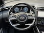 Hyundai Tucson 1.6 T-GDI 265 PHEV Premium Sky 4WD | Panoramadak | Trekhaak afneembaar | Lederen bekleding | Memory | 360 camera | Stoelverwarming&ventilatie | Stuurverwarming | Adaptieve cruise | Navigatie | LED | DAB | Apple CarPlay | Elektrische achterklep | Dealeronderhouden | Fabrieksgarantie