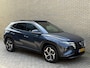 Hyundai Tucson 1.6 T-GDI 265 PHEV Premium Sky 4WD | Panoramadak | Trekhaak afneembaar | Lederen bekleding | Memory | 360 camera | Stoelverwarming&ventilatie | Stuurverwarming | Adaptieve cruise | Navigatie | LED | DAB | Apple CarPlay | Elektrische achterklep | Dealeronderhouden | Fabrieksgarantie
