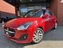 Suzuki Swift 1.2 Style Smart Hybrid // DODEHOEK // ADAPT. CRUISE // CAMERA+SENSOREN // STOELVERWARMING // APPLE CARPLAY / ANDROID AUTO
