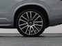 Volvo XC90 2.0 T8 Plug-in hybrid AWD Ultra Black Edition 7-Pers. |  PANO | 360° | B&W | HUD | ADAPTIVE | LUCHTVERING | STOEL- EN STUURVERW. | STOELMASSAGE | STOELVENT. | TREKHAAK