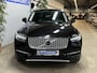 Volvo XC90 2.0 T8 Twin Engine AWD Inscription // 7 Pers // B&W // 22 inch!