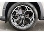 Alfa Romeo Junior 1.2 Turbo Hybrid Ibrida Speciale Pano Sabelt Trekhaak Stoelverwarming Keyless
