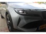 Alfa Romeo Junior 1.2 145PK AUTOMAAT Hybrid IBRIDA TI | TECHNO PACK: (LED MATRIX KOPLAMPEN, DRAADLOZE TELEFOONLADER, DODEHOEK DETECTIE, PARKEERSENSOREN VOOR ACHTER EN ZIJKANT, NAVIGATIE, ELEKTRISCH BEDIENBARE ACHTERKLEP, KEYLESS ENTRY, ADAPTIVE CRUISE CONTROL, ACHTERUITRIJ CAMERA) | PACK TI: (ELEKTRISCH BEDIENBARE BESTUUDERSSTOEL, VERKEERSBORDEN WEERGAVE, GETINTE ACHTERRUITEN, SFEER VERLICHTING, GLANZEND ZWARTE BODYKIT, 10,25" TOUCHSCREEN, LEDEREN STUURWIEL, VERSTELBARE KOFFERVLOER OP 3 NIVEAUS) | 18" LICHTMETALEN VELGEN "FORI" | DRAADLOZE APPLE CARPLAY/ANDROID AUTO | MASSAGE FUNCTIE OP DE BESTUURDERSSTOEL | STOEL VERWARMING | VOORRUIT VERWARMING |