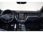 Volvo XC60 T6 Recharge AWD R-Design - Panorama/schuifdak - IntelliSafe Assist - Harman/Kardon audio - Adaptieve LED koplampen - Parkeercamera achter - Verwarmde voorstoelen, stuur & achterbank - Parkeersensoren voor & achter - Elektr. bedienb. voorstoelen met geheugen - Draadloze tel. lader - Extra getint glas - 19' LMV