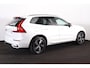 Volvo XC60 T6 Recharge AWD R-Design - Panorama/schuifdak - IntelliSafe Assist - Harman/Kardon audio - Adaptieve LED koplampen - Parkeercamera achter - Verwarmde voorstoelen, stuur & achterbank - Parkeersensoren voor & achter - Elektr. bedienb. voorstoelen met geheugen - Draadloze tel. lader - Extra getint glas - 19' LMV