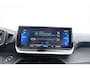 Peugeot e-208 EV Allure Pack 50 kWh | SOH 95% | Apple Carplay/Android Auto | Achteruitrijcamera | Stoelverwarming voor | Cruise Control | Lichtmetalen Velgen 16 Inch