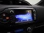 Toyota Yaris 1.5 Hybrid Design Red | Wordt Verwacht | Automaat | Achteruitrijcamera | Climate Control |