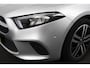 Mercedes-Benz A-klasse 180 Progressive 7-DCT Navigatie Climate Control Virtual Cockpit Stoelverwarming 17" Lichtmetalen velgen Parkeer sensoren Cruise Control