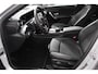 Mercedes-Benz A-klasse 180 Progressive 7-DCT Navigatie Climate Control Virtual Cockpit Stoelverwarming 17" Lichtmetalen velgen Parkeer sensoren Cruise Control