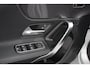 Mercedes-Benz A-klasse 180 Progressive 7-DCT Navigatie Climate Control Virtual Cockpit Stoelverwarming 17" Lichtmetalen velgen Parkeer sensoren Cruise Control