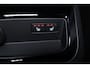 Volvo V60 T6 Recharge AWD Plus Dark - Panorama/schuifdak - IntelliSafe Assist & Surround - 360º Camera - Harman/Kardon audio - Verwarmde voorstoelen, stuur & achterbank - Parkeersensoren voor & achter - Elektr. bedienb. voorstoelen met geheugen - Head up display - Extra getint glas - 19' LMV