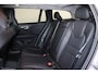 Volvo V60 T6 Recharge AWD Plus Dark - Panorama/schuifdak - IntelliSafe Assist & Surround - 360º Camera - Harman/Kardon audio - Verwarmde voorstoelen, stuur & achterbank - Parkeersensoren voor & achter - Elektr. bedienb. voorstoelen met geheugen - Head up display - Extra getint glas - 19' LMV