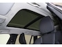 Volvo V60 T6 Recharge AWD Plus Dark - Panorama/schuifdak - IntelliSafe Assist & Surround - 360º Camera - Harman/Kardon audio - Verwarmde voorstoelen, stuur & achterbank - Parkeersensoren voor & achter - Elektr. bedienb. voorstoelen met geheugen - Head up display - Extra getint glas - 19' LMV