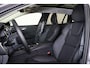 Volvo V60 T6 Recharge AWD Plus Dark - Panorama/schuifdak - IntelliSafe Assist & Surround - 360º Camera - Harman/Kardon audio - Verwarmde voorstoelen, stuur & achterbank - Parkeersensoren voor & achter - Elektr. bedienb. voorstoelen met geheugen - Head up display - Extra getint glas - 19' LMV