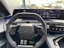 Peugeot e-5008 GT Exclusive 73 kWh 7p | Navigatie | 360 camera | Nappa leder | Parkeersensoren |
