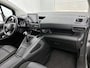 Toyota PROACE CITY Verso 1.2 Turbo Dynamic | Trekhaak | Panoramadak | Parkeersensoren voor+achter | Dodehoek detectie | Navigatie | Apple CarPlay/Android Auto | Cruise Control | Achteruitrijcamera | Climate Control |