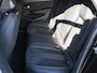 Peugeot e-308 SW GT 58 kWh 156pk | ACCU 98% | Navigatie | AGR Stoel met Alcantara | Stoel- en stuurverwarming