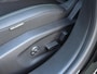 Peugeot e-308 SW GT 58 kWh 156pk | ACCU 98% | Navigatie | AGR Stoel met Alcantara | Stoel- en stuurverwarming