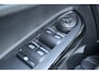 Ford B-Max 1.0-100pk EcoBoost Titanium. Mooie, chique en luxe Ford B-Max, hoge in- en uitstap ! Trekhaak, Pdc V/A, Navigatie, Climate Controle, Lichtmetalen Velgen,