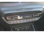 Hyundai i20 1.0 T-GDI Premium Sky Automaat Panoramadak/Apple carplay/Achteruitrijcamera/Stoelverwarming voor en achter/Stuurverwarming/Lane assist/Adaptieve cruise control/Bose Audio
