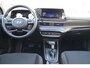 Hyundai i20 1.0 T-GDI Premium Sky Automaat Panoramadak/Apple carplay/Achteruitrijcamera/Stoelverwarming voor en achter/Stuurverwarming/Lane assist/Adaptieve cruise control/Bose Audio