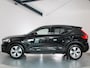Volvo XC40 2.0 B4 Momentum Business Camera, Stoel/Stuurverwarming, Trekhaak, Cruise Control