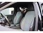 Volvo XC40 2.0 B4 Momentum Business Camera, Stoel/Stuurverwarming, Trekhaak, Cruise Control