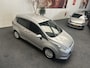 Ford B-Max 1.6 TI-VCT STYLE AIRCO VOORRUITVERWARMING ELEKTRISCHE RAMEN RADIO/CD MISTLAMPEN VOOR PDC ZEER MOOI !!