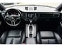Porsche Macan 2.0T | Luchtvering | Sport Uitlaat | Panorama | Trekhaak | Leder | Full Options |