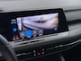 Volkswagen Golf 1.5 eTSI R-Line | Navigatie | IQ-Light | ACC | Stuur-/Stoelverwarming | Camera | Keyless |