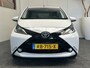Toyota Aygo 1.0 VVT-i X-POSE CABRIOLET 1E EIGENAAR NAVIGATIE CRUISE CONTROL CLIMATE CONTROL BLUETOOTH TELEFOON MEDIA VOORBEREIDING ACHTERUITRIJCAMERA ZEER MOOI !!
