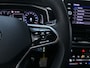 Volkswagen T-Roc 1.5 TSI 150pk DSG R-Line Navigatie Parkeersensoren Alcantara DAB+ App-Connect