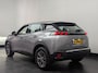 Peugeot e-2008 EV Active Pack 50 kWh | SOH 99% | Carplay | 16" LMV | Parkeersensoren | Clima | Cruise |