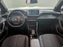 Peugeot e-2008 EV Active Pack 50 kWh | SOH 99% | Carplay | 16" LMV | Parkeersensoren | Clima | Cruise |