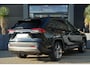 Toyota RAV4 2.5 Hybrid Active | 179 PK | Adaptieve cruise control | Achteruitrijcamera | LED koplampen | Trekhaak | Toyota RAV4 2.5 Hybrid Active met 2.5-liter 4-cilinder hybride motor, adaptieve cruise control, LED koplampen, achteruitrijcamera, parkeersensoren achter, automatische airconditioning, Apple/