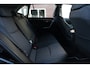Toyota RAV4 2.5 Hybrid Active | 179 PK | Adaptieve cruise control | Achteruitrijcamera | LED koplampen | Trekhaak | Toyota RAV4 2.5 Hybrid Active met 2.5-liter 4-cilinder hybride motor, adaptieve cruise control, LED koplampen, achteruitrijcamera, parkeersensoren achter, automatische airconditioning, Apple/