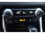Toyota RAV4 2.5 Hybrid Active | 179 PK | Adaptieve cruise control | Achteruitrijcamera | LED koplampen | Trekhaak | Toyota RAV4 2.5 Hybrid Active met 2.5-liter 4-cilinder hybride motor, adaptieve cruise control, LED koplampen, achteruitrijcamera, parkeersensoren achter, automatische airconditioning, Apple/
