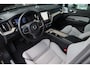 Volvo XC60 2.0 T8 Plug-in hybrid AWD Ultimate Dark | Pano | BLIS | Pilot assist | Camera | HuD | B&W | Stoel + Stuurverwarming | Elec.trekhaak