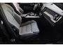 Volvo XC60 2.0 T8 Plug-in hybrid AWD Ultimate Dark | Pano | BLIS | Pilot assist | Camera | HuD | B&W | Stoel + Stuurverwarming | Elec.trekhaak