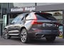 Volvo XC60 2.0 T8 Plug-in hybrid AWD Ultimate Dark | Pano | BLIS | Pilot assist | Camera | HuD | B&W | Stoel + Stuurverwarming | Elec.trekhaak