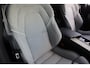 Volvo XC60 2.0 T8 Plug-in hybrid AWD Ultimate Dark | Pano | BLIS | Pilot assist | Camera | HuD | B&W | Stoel + Stuurverwarming | Elec.trekhaak