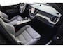 Volvo XC60 2.0 T8 Plug-in hybrid AWD Ultimate Dark | Pano | BLIS | Pilot assist | Camera | HuD | B&W | Stoel + Stuurverwarming | Elec.trekhaak