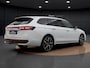 Volkswagen Passat Variant 1.5 eHybrid R-Line 272 PK | Pano dak | Trekhaak | Leder | 19" | Head Up Display | Harman Kardon |