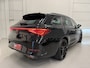CUPRA Leon Sportstourer 1.4 e-Hybrid VZ 245PK BLACK EDIT. LED/19"BLACK/ACC/CARPLAY/DRIVE ADAPTIVE-ONDERSTEL/KEYLESS/SFEER/CAMERA/LEER-STOF SP.STOEL/STOEL+STUURVERW/PRIVACY/ELECTR.A.KLEP/DONKERE-HEMEL/VOLLEDIG CUPRA DEALER HISTORIE