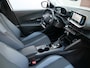 Peugeot e-2008 EV Allure 50 kWh 136 Pk Automaat Navi / DAB / Apple Carplay / Camera / SOH 90,5 %