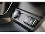 Toyota Urban Cruiser Dynamic 61 kWh , BSM, Achteruitrij camera, adaptive cruise, keyles entree, Stoelverwarming