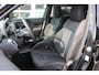 Toyota Urban Cruiser Dynamic 61 kWh , BSM, Achteruitrij camera, adaptive cruise, keyles entree, Stoelverwarming
